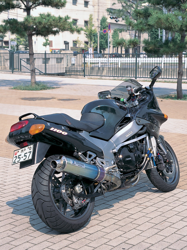 ZZ-R1100