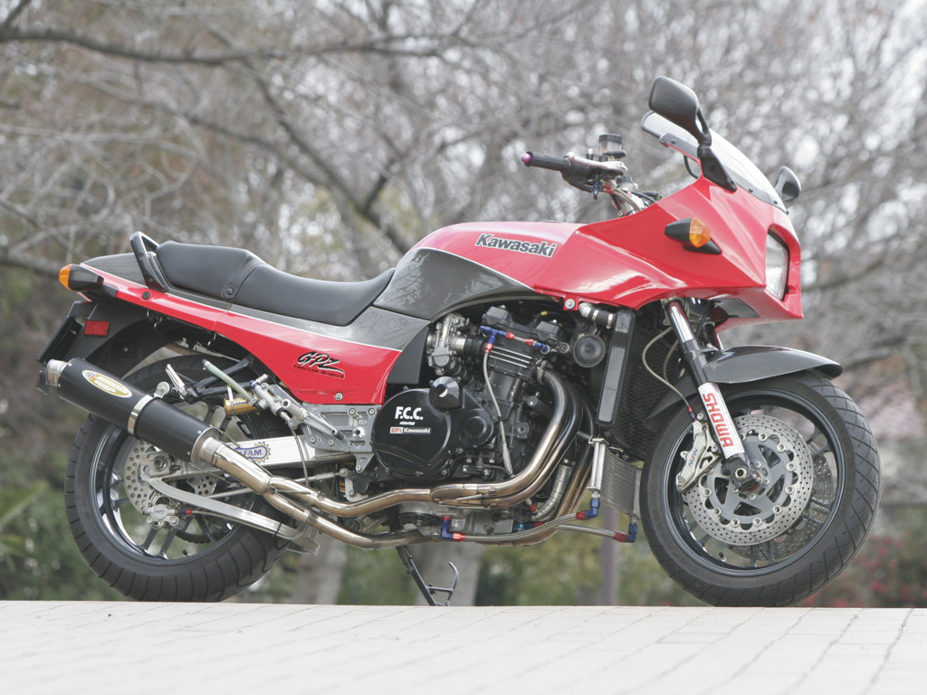 GPZ900R