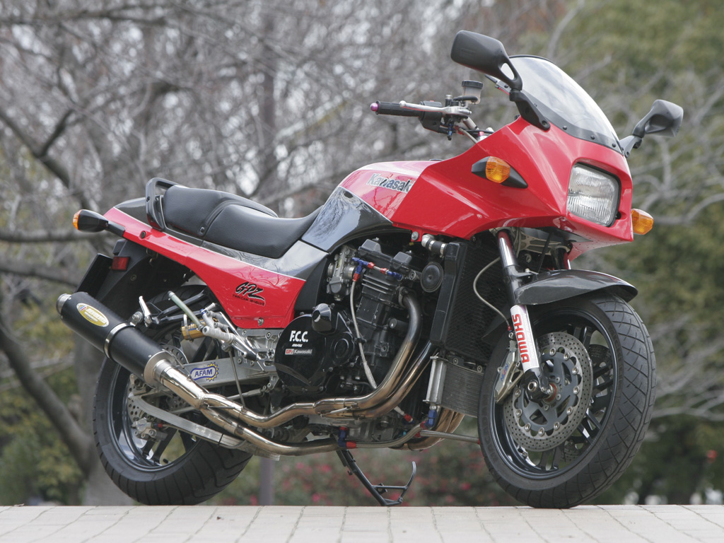 GPZ900R