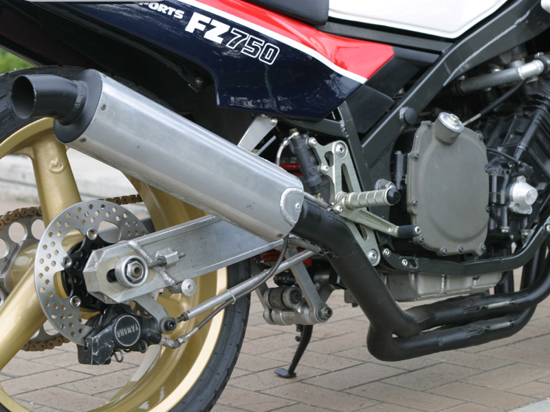 FZ750 ローソン